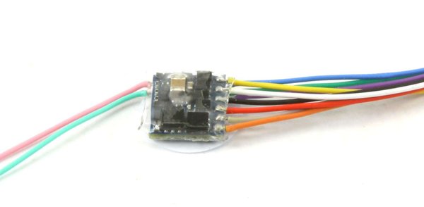 LokPilot 5 micro DCC/MM/SX, 6-pin NEM651, Spurweite N, TT NEM 651